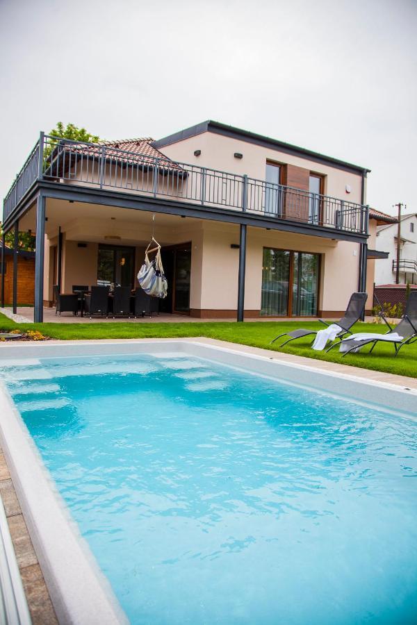 Balaking Villa Zamárdi Exteriör bild