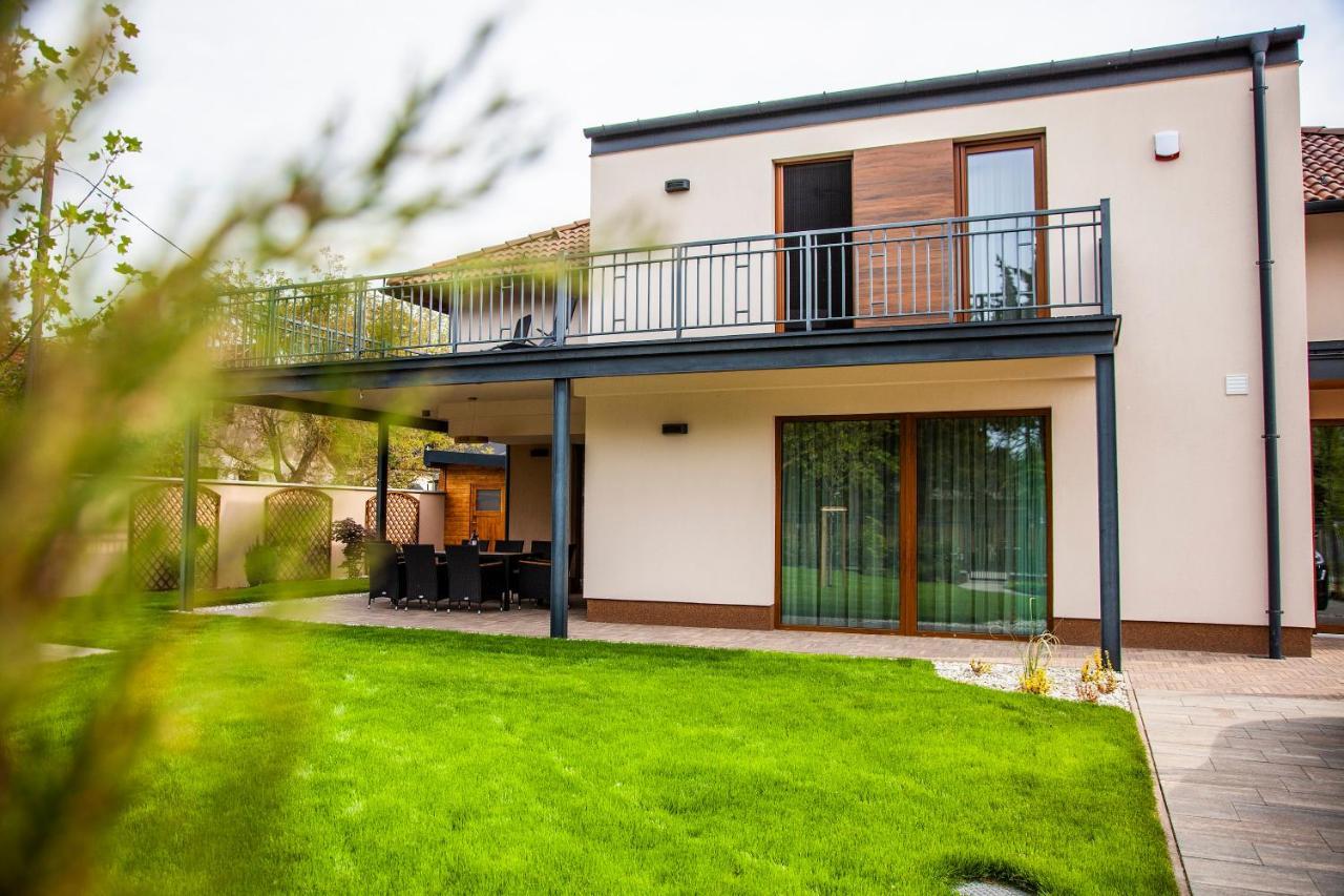 Balaking Villa Zamárdi Exteriör bild